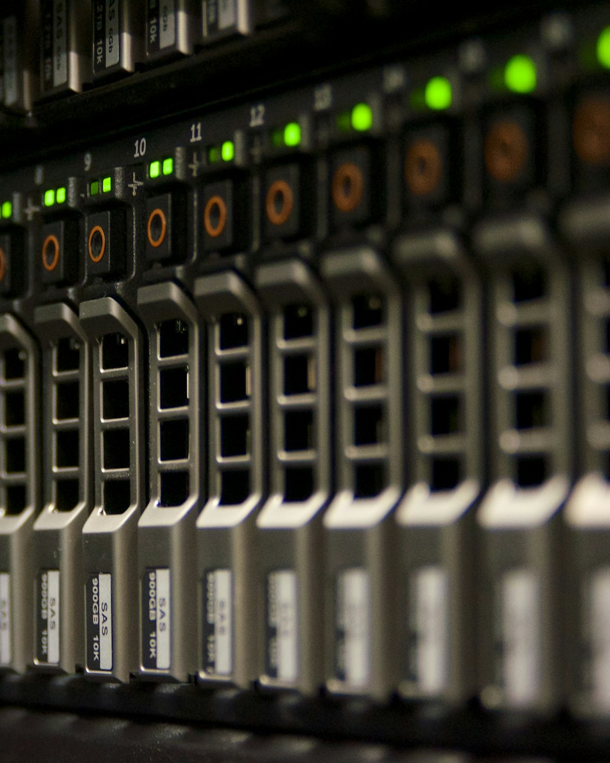 Server cabinet in a data centre